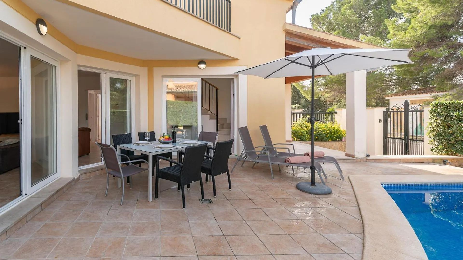 Bonaire Solar 200 By Sealand Villas Alcudia